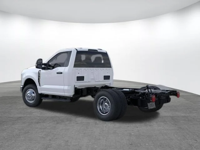 2026 Ford F-350 Super Duty Chassis Cab XL - Photo 34