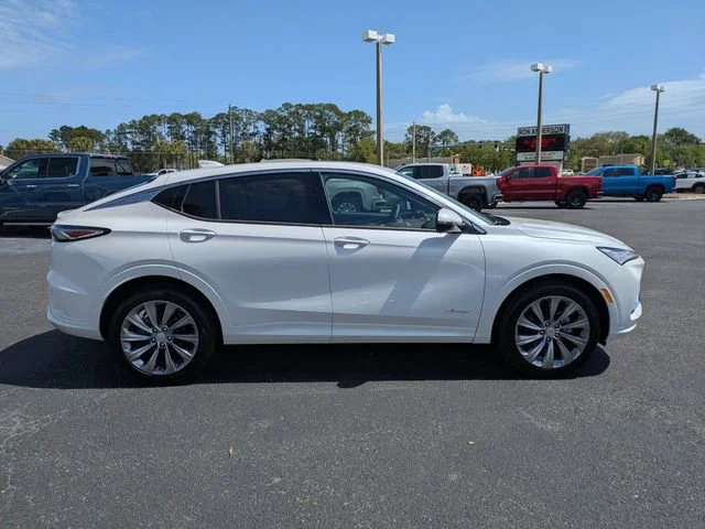 New 2026 White Frost Tricoat Buick Avenir image 3