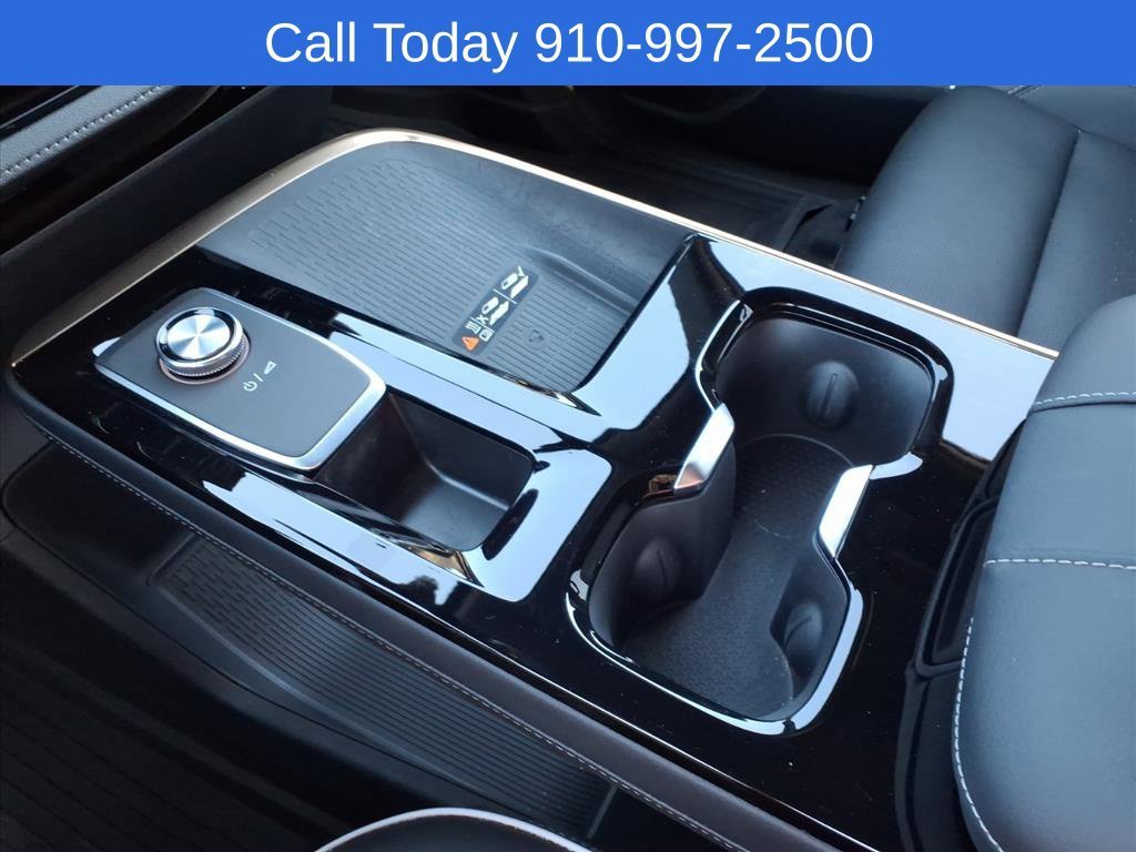 Used 2025 Moonstone Gray Metallic Buick Avenir image 18