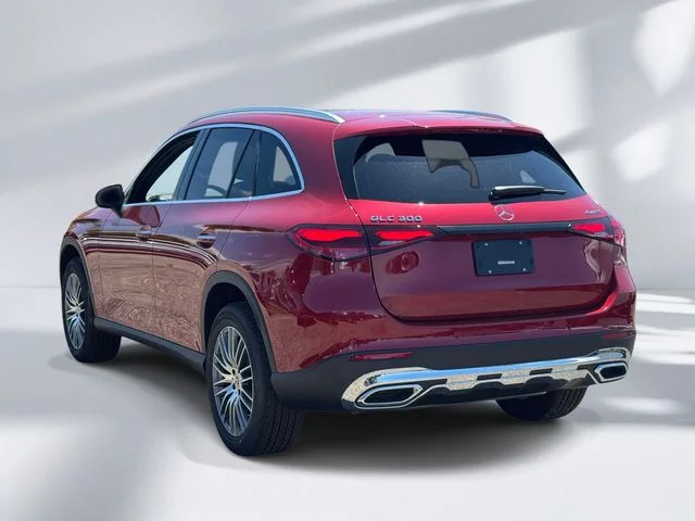 New 2026 Patagonia Red Metallic Mercedes-Benz GLC 300 image 5