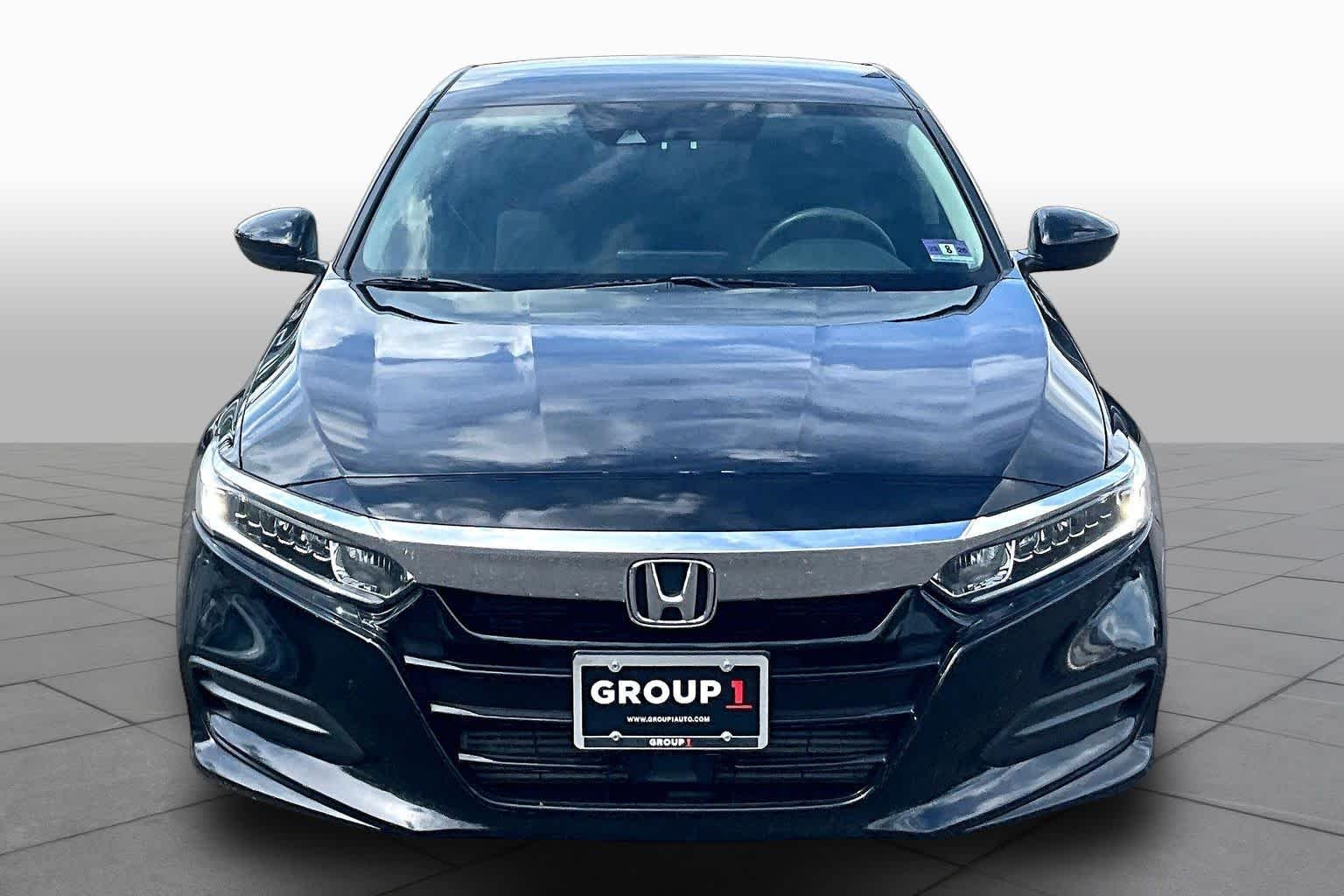 Used 2019 Crystal Black Pearl Honda LX 1.5T image 4