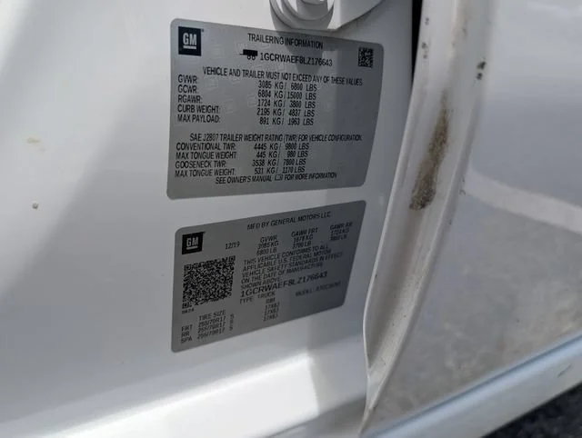 Used 2020 Summit White Chevrolet WT image 19