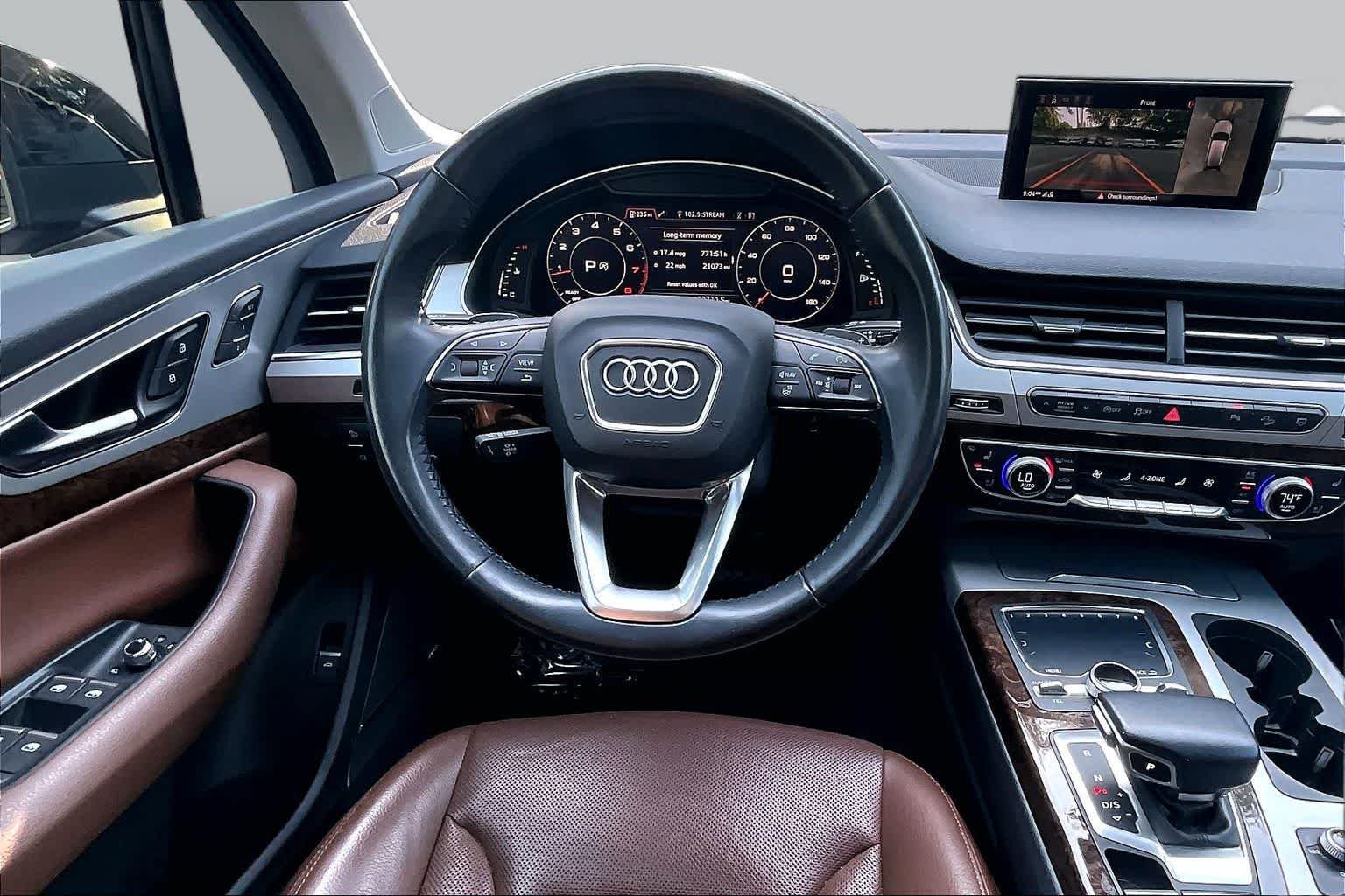 Used 2019 Orca Black Metallic Audi SE Premium Plus image 6