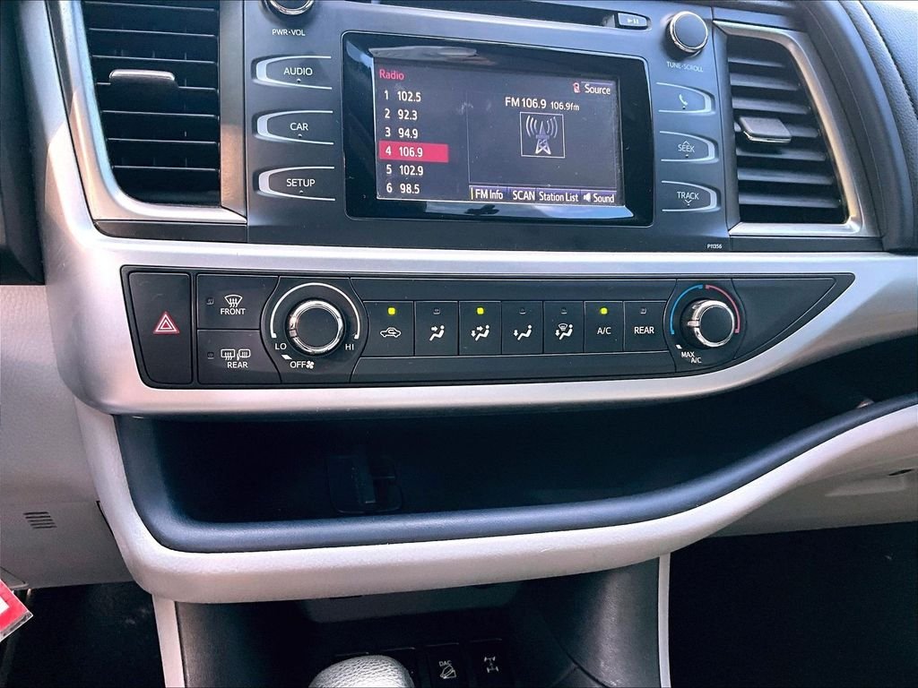 Used 2017 Blizzard Pearl Toyota LE image 27