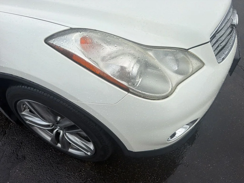 Used 2014 White INFINITI Journey image 13