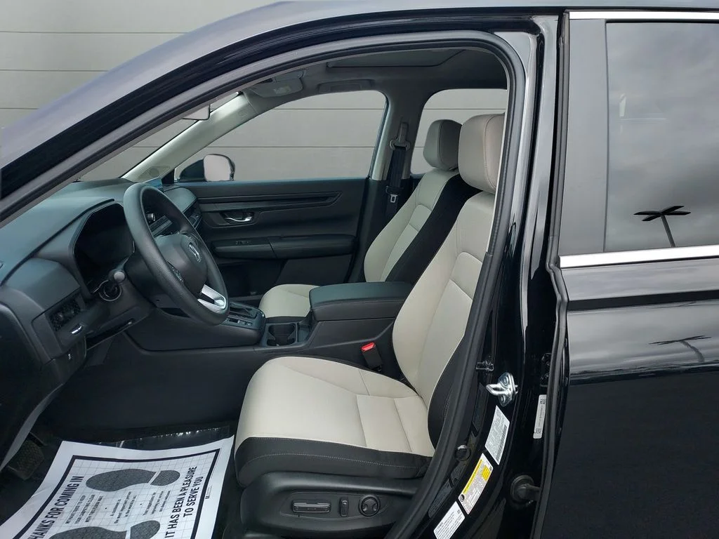Used 2025  Honda EX image 9