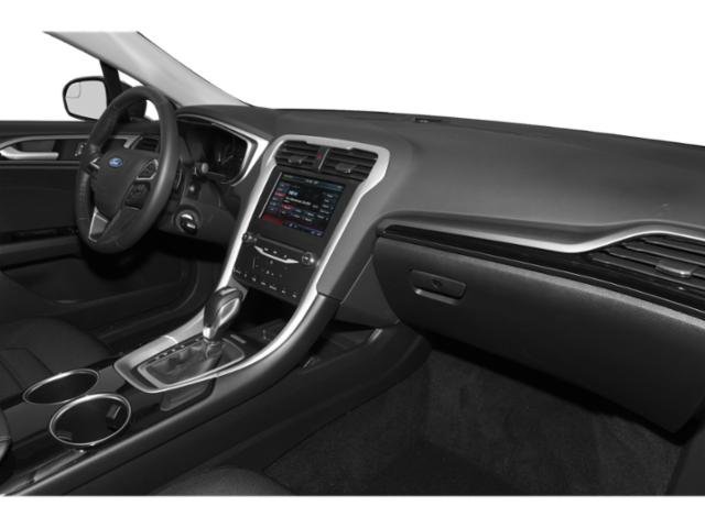 Used 2015  Ford SE image 18