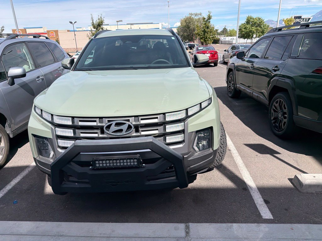 Used 2025 Green Hyundai SEL image 2