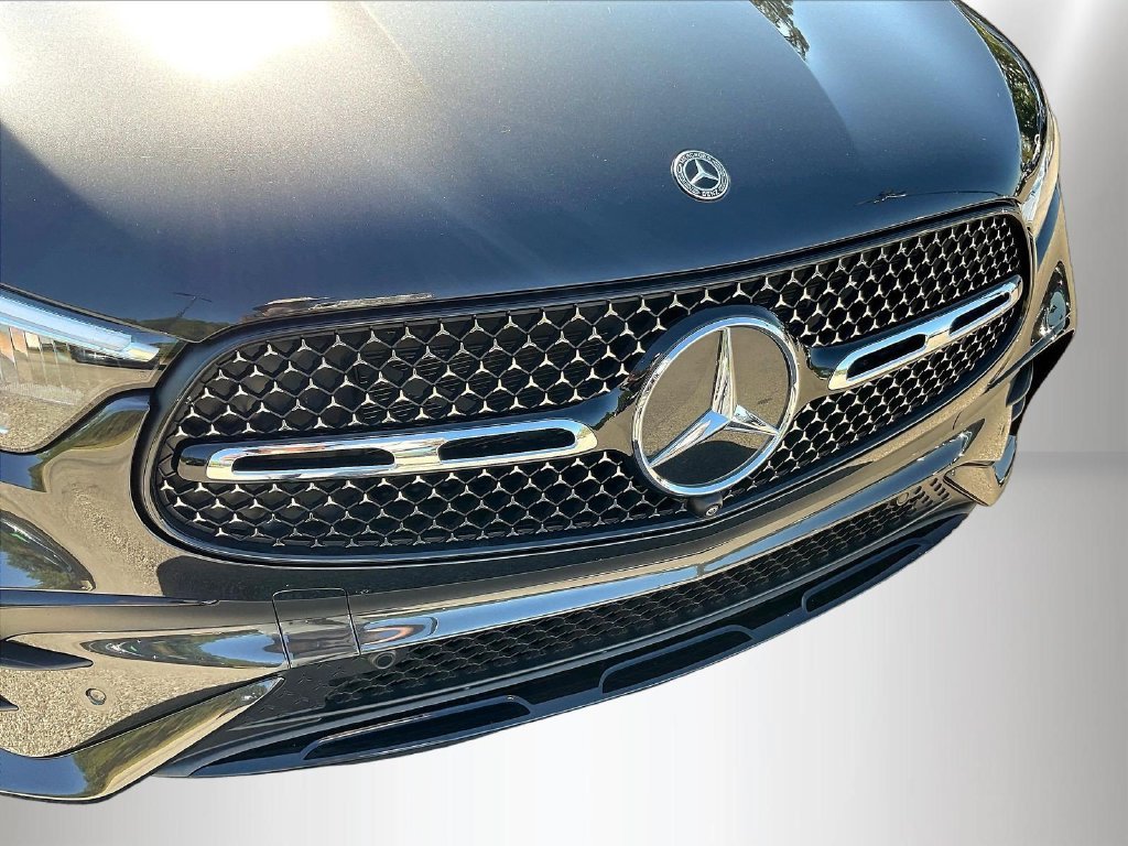 Used 2026 Graphite Mercedes-Benz GLC 300 image 33