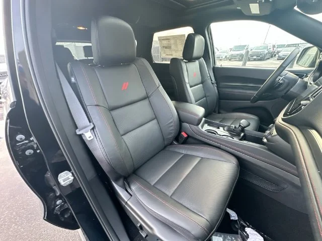New 2026 Diamond Black Clear-Coat Exterior Paint Dodge GT Plus image 30