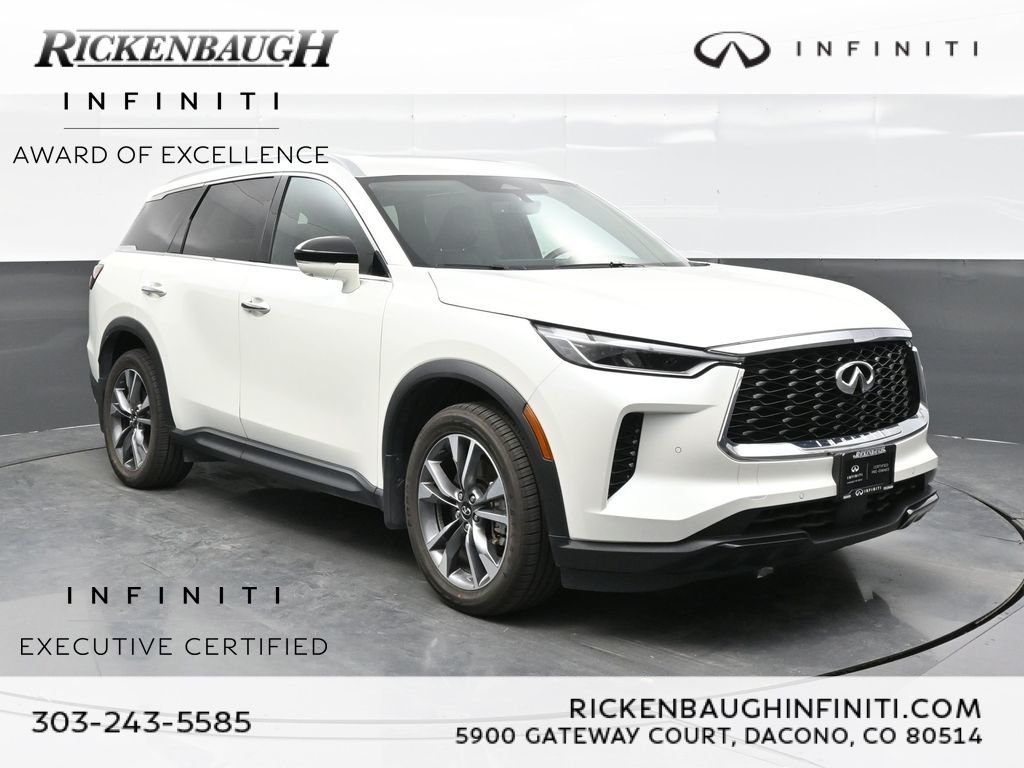 Certified Used 2023 White INFINITI LUXE image 1