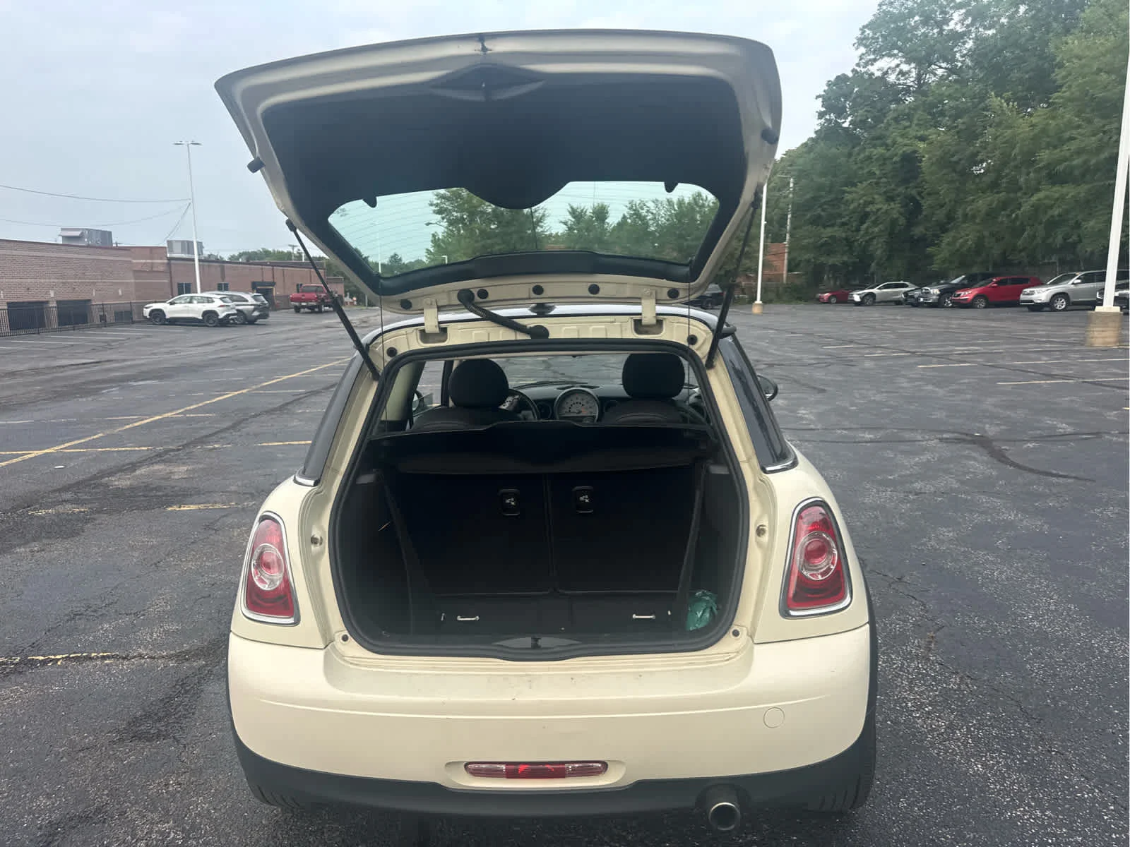 Used 2013 Pepper White MINI  image 8