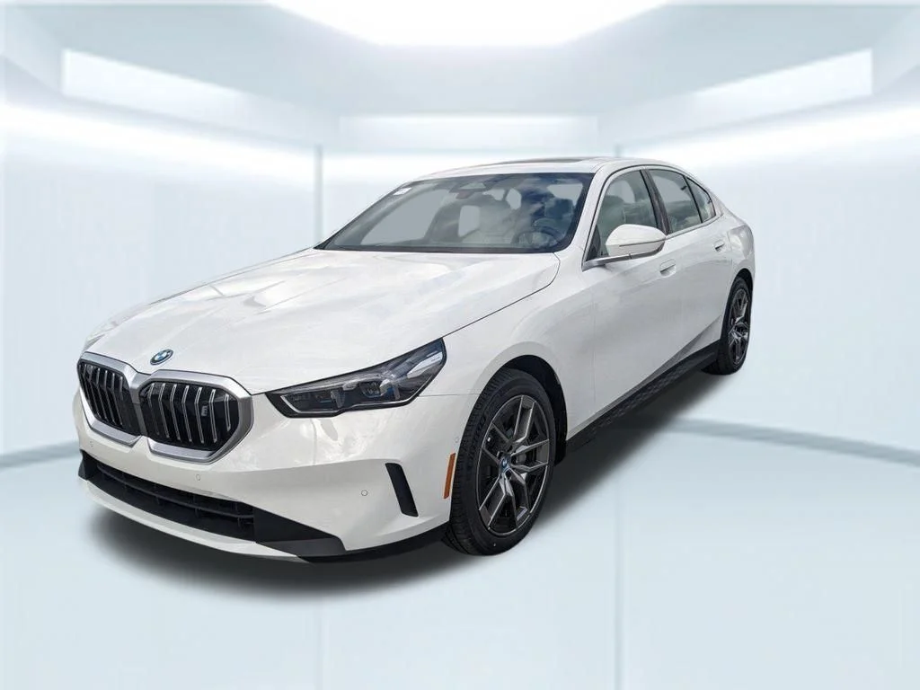 2024 BMW i5 eDrive40's photo