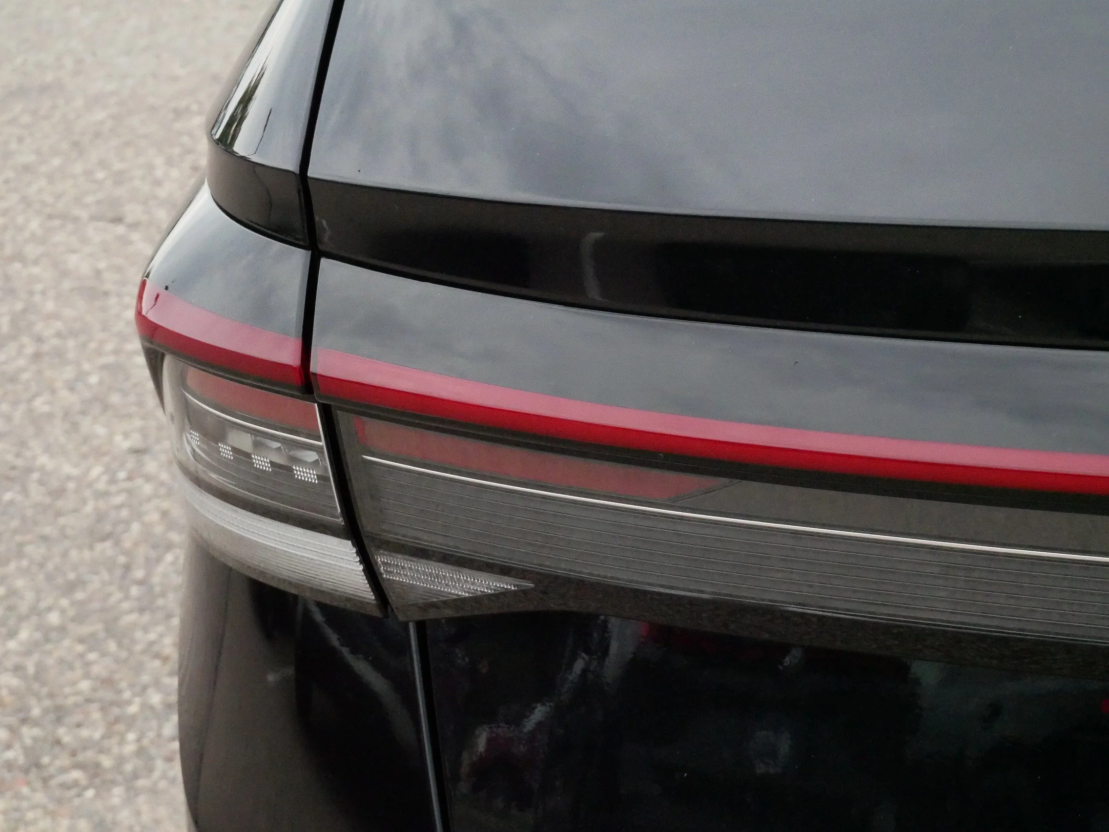 Used 2025 Deep Black Pearl Volkswagen S image 17