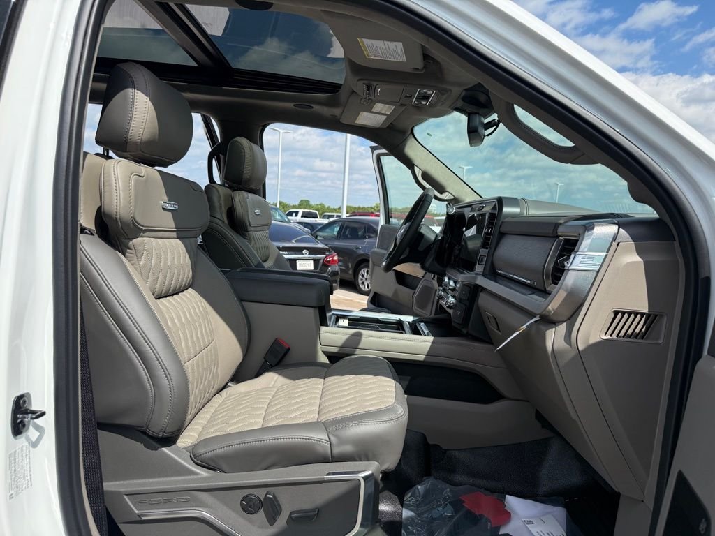 New 2026 Star White Metallic Tri-Coat Ford F-250® Platinum® image 20