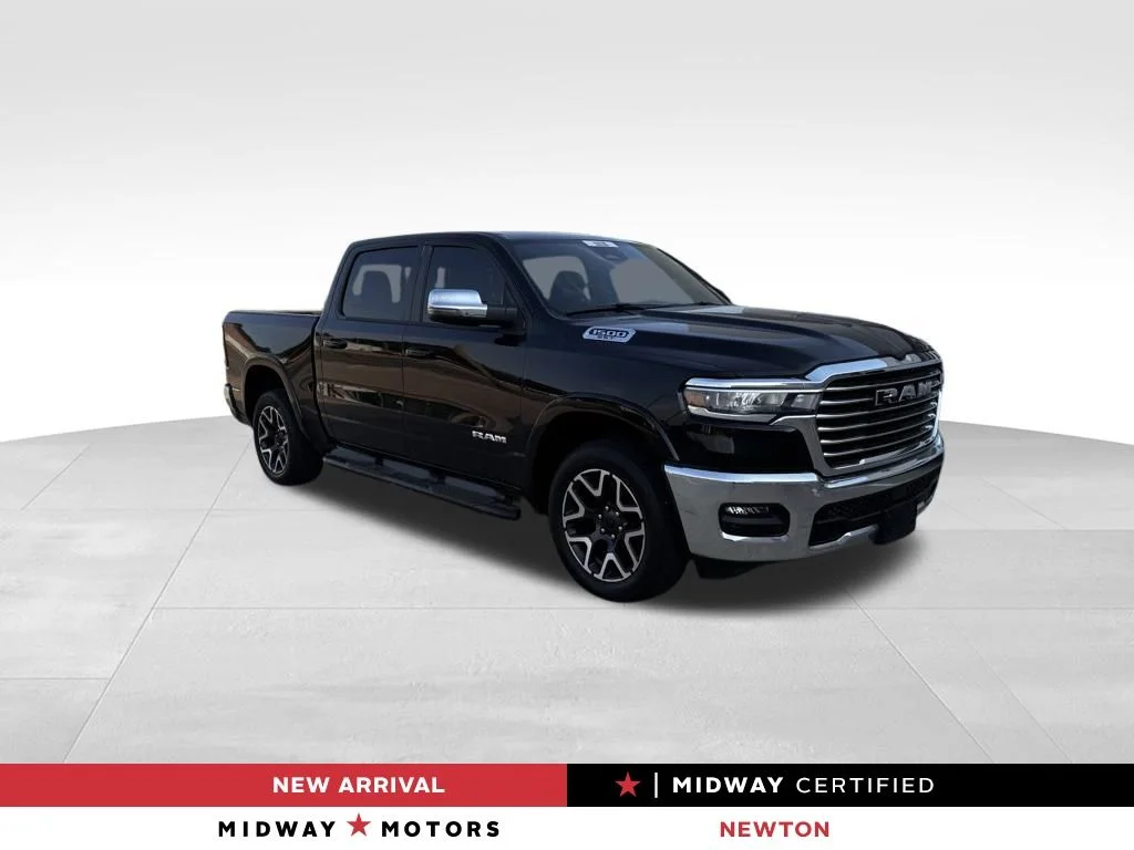 2025 RAM 1500 Laramie 4x4 Crew Cab 5'7's photo