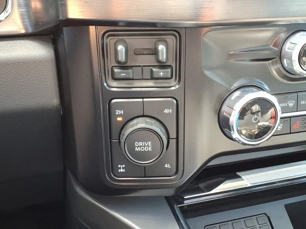 Used 2025 Gray Ford Lariat image 28