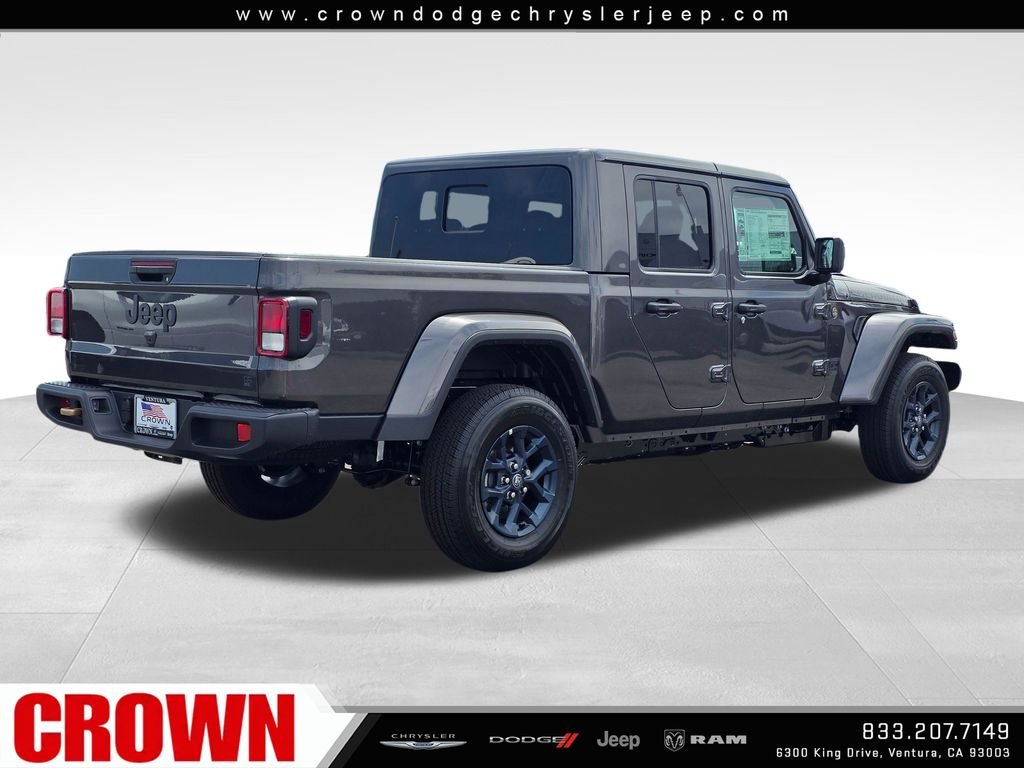 New 2026 Granite Crystal Metallic Clearcoat Jeep 85th Anniversary Edition image 5