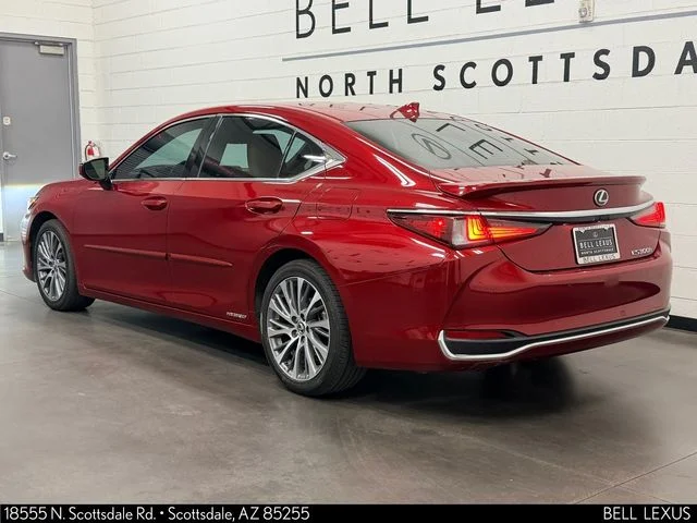 Used 2021 Red Lexus 300h image 7