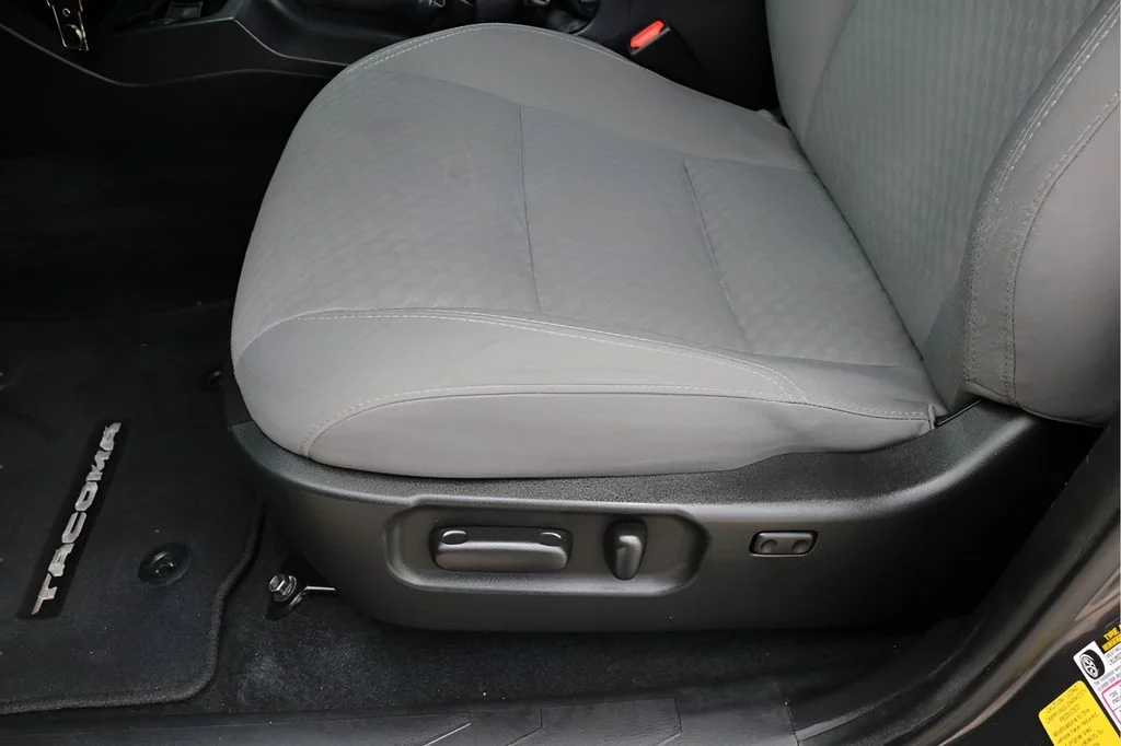 Used 2021 Gray Toyota SR5 image 13