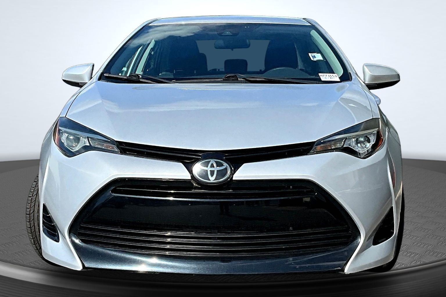 Used 2017 Silver Toyota LE image 2