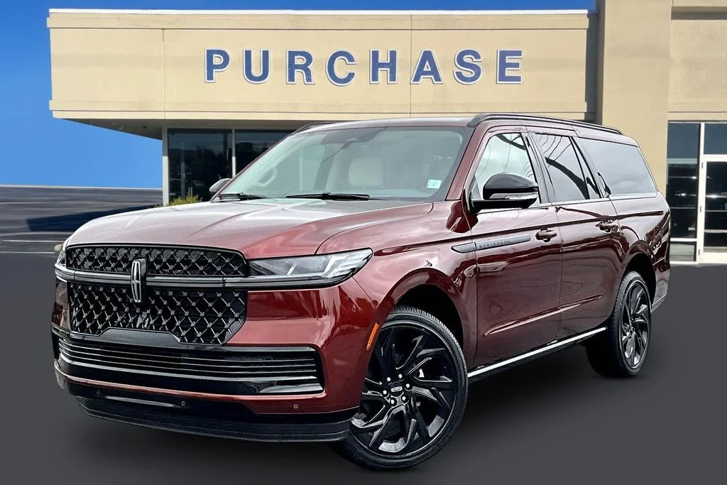 New 2027 Bronze Fire Tinted Clearcoat Lincoln Reserve L image 2