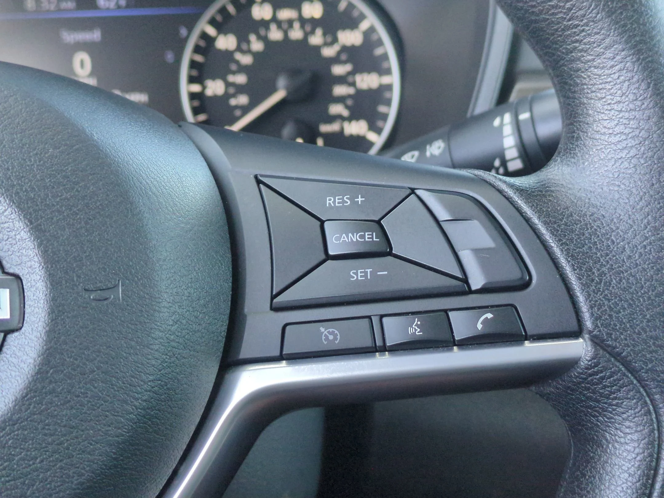 2025 Nissan Altima SV - Photo 17