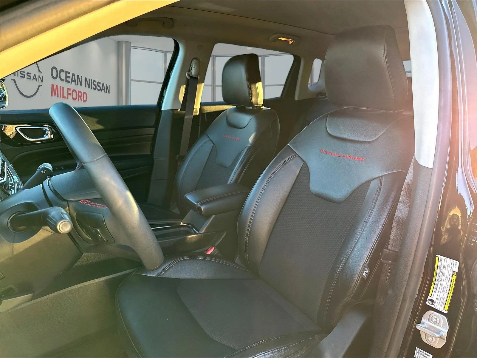 Used 2022 Diamond Black Jeep Trailhawk image 22