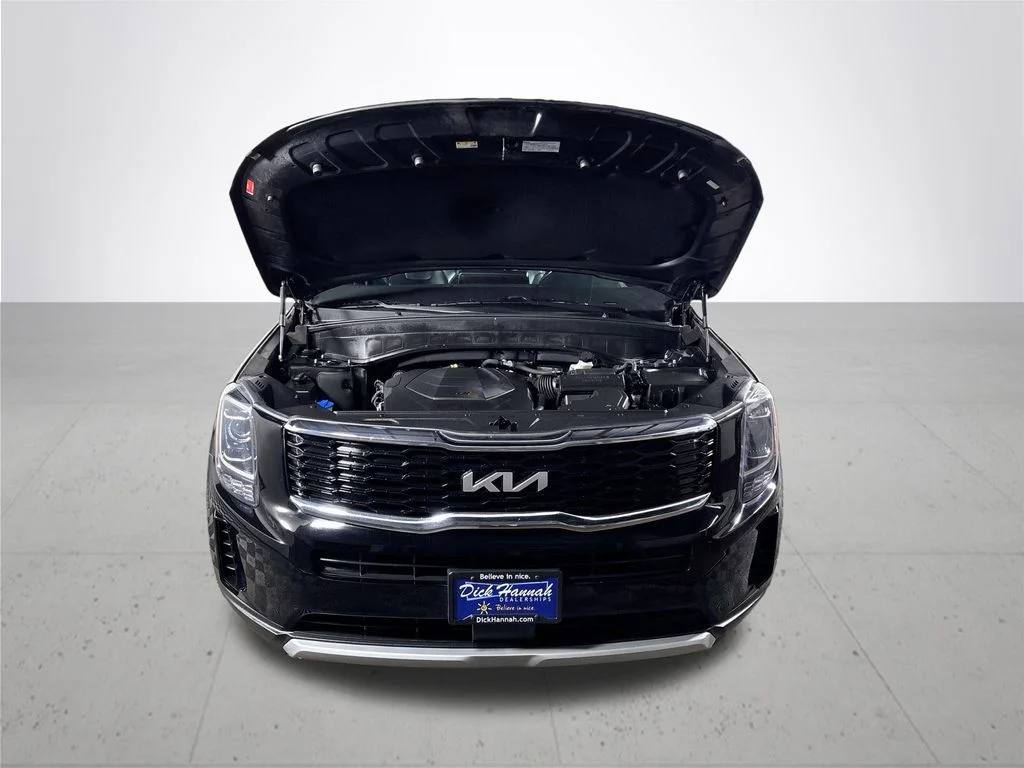 Used 2022 Black Kia LX image 22