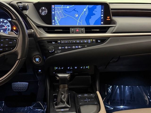 Used 2019 Matador Red Mica Lexus 350 Luxury image 29