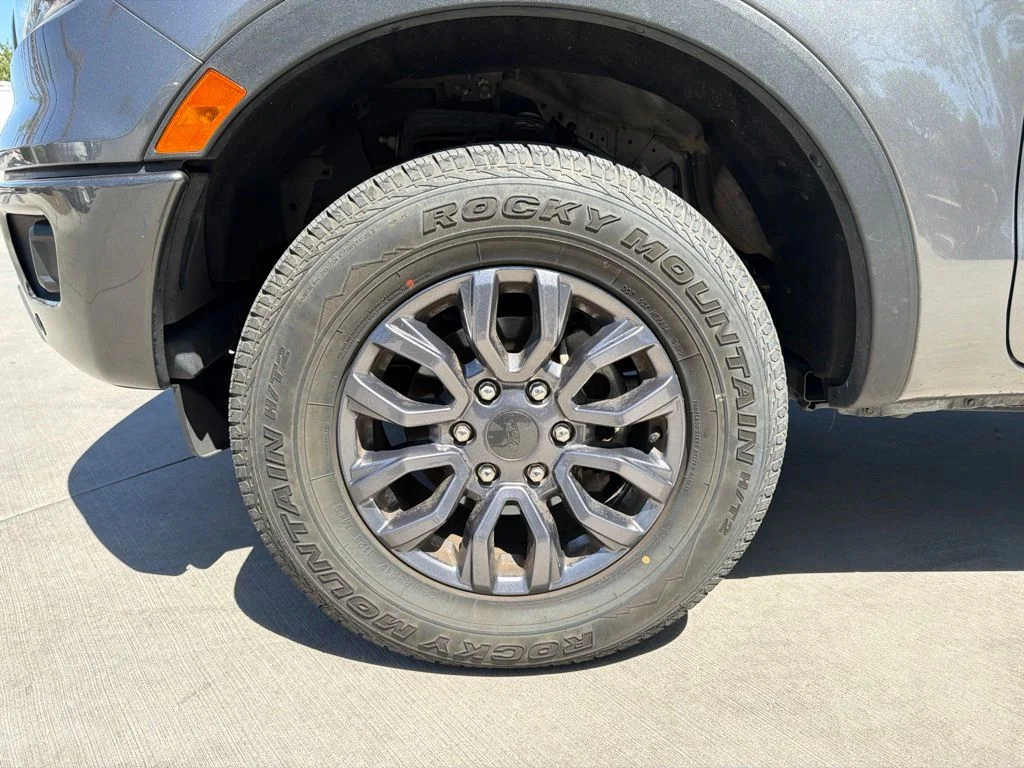 Used 2021 Gray Ford XLT image 4