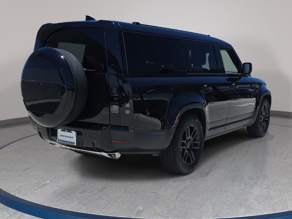 New 2026 Black Land Rover S image 5