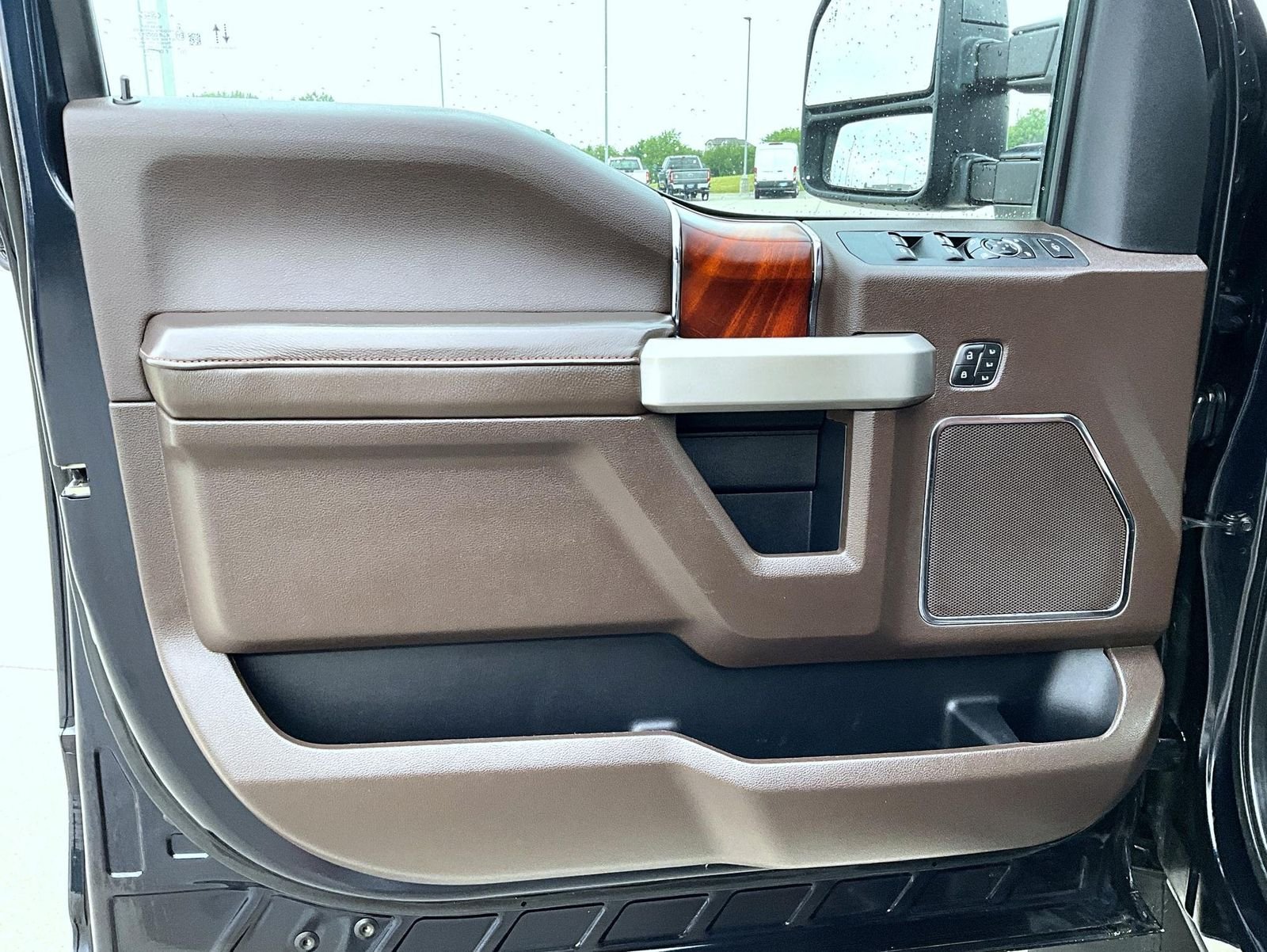 Used 2021 Blue Ford King Ranch image 9