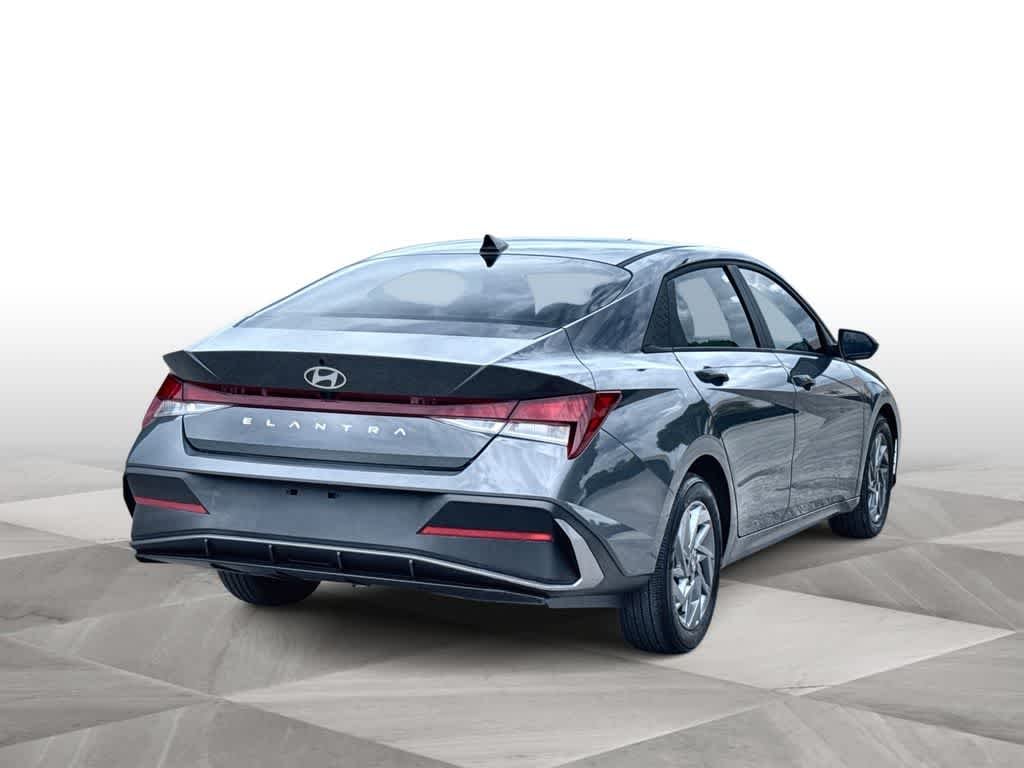 Used 2024 Ecotronic Gray Hyundai SEL image 8