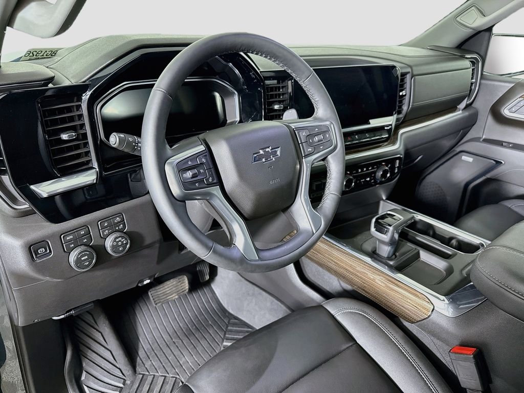 Used 2026 Cypress Gray Chevrolet LT Trail Boss image 9