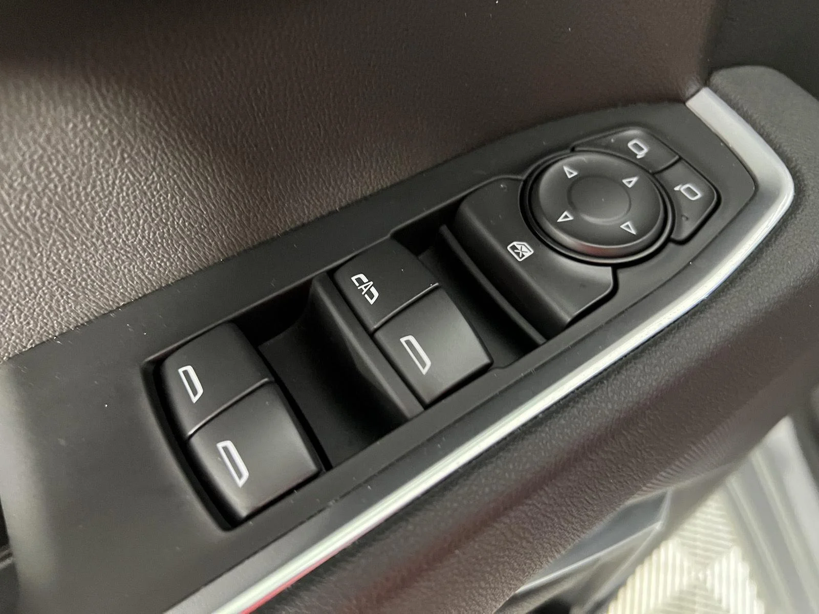 Used 2026 Sterling Gray Metallic Chevrolet LT image 35