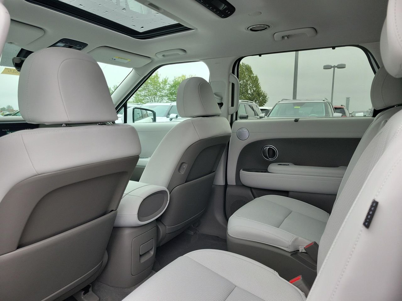New 2027 Creamy White Pearl Hyundai SEL Premium AWD image 14