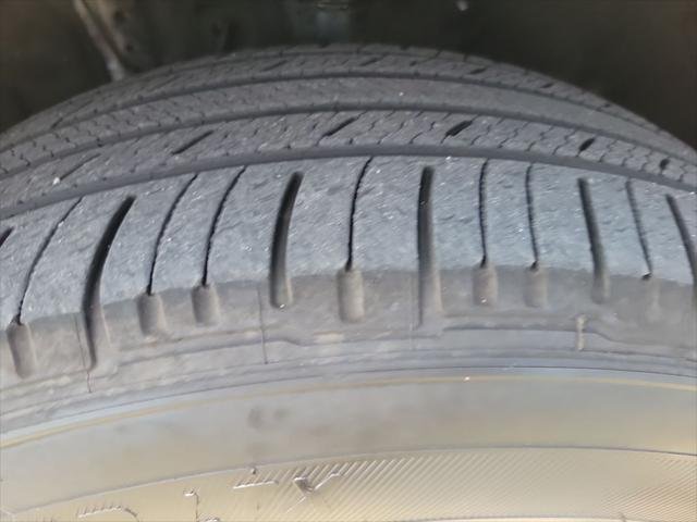 Certified Used 2024 WIND CHILL PEARL Toyota  image 36