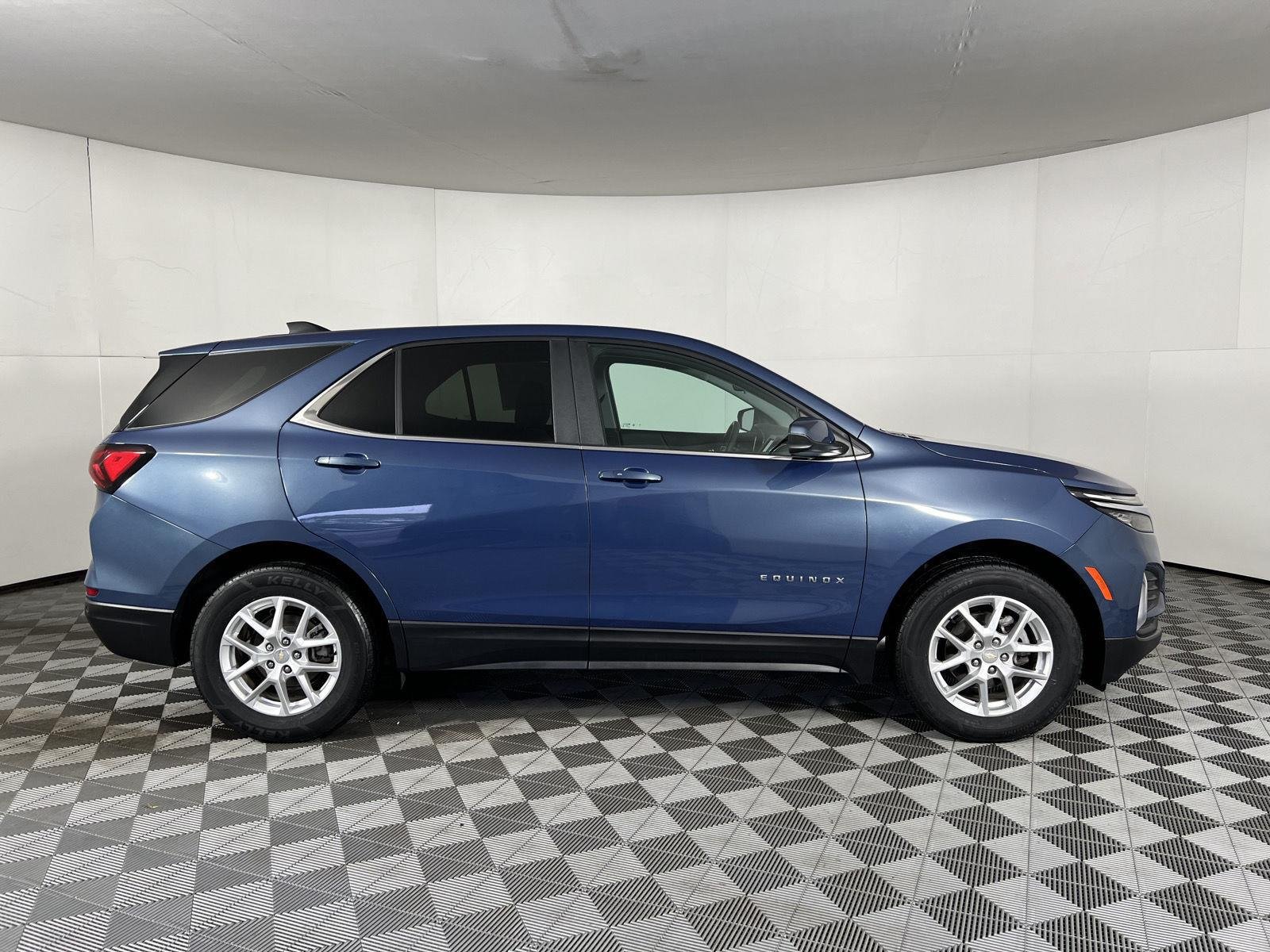 Used 2024 Lakeshore Blue Metallic Chevrolet LT image 23