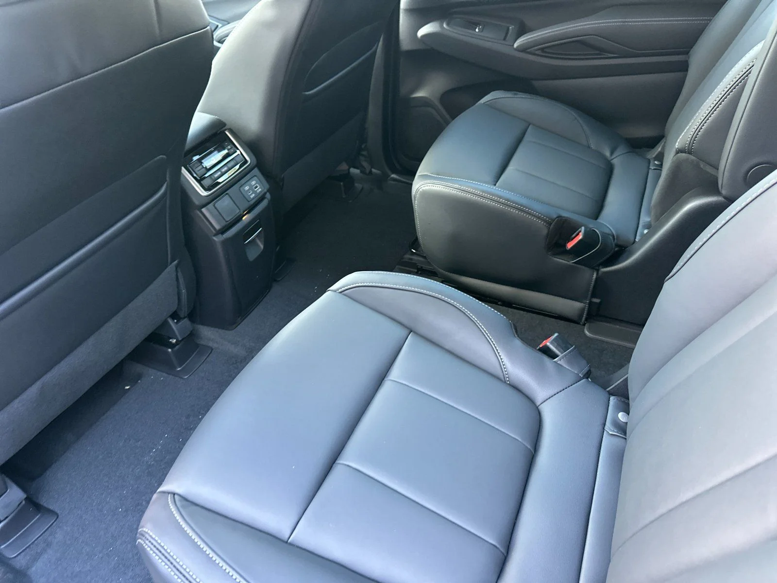 New 2026 SAPPHIRE BLUE PEARL Subaru Premium 7-Passenger image 14