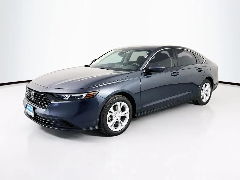 New 2026 Meteorite Gray Metallic Honda LX image 3