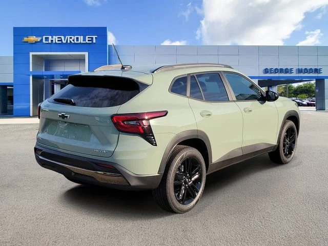 New 2026 Cacti Green Chevrolet ACTIV image 4