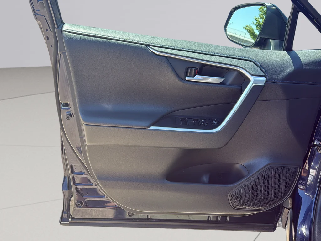 Used 2021 Midnight Black Metallic Toyota XSE image 25