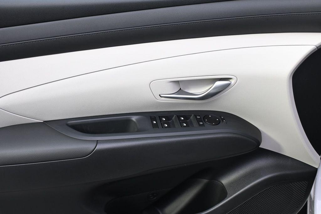 New 2026 White Pearl Hyundai SE AWD image 22