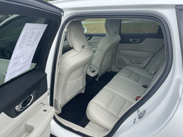 Used 2023 White Volvo Plus image 8