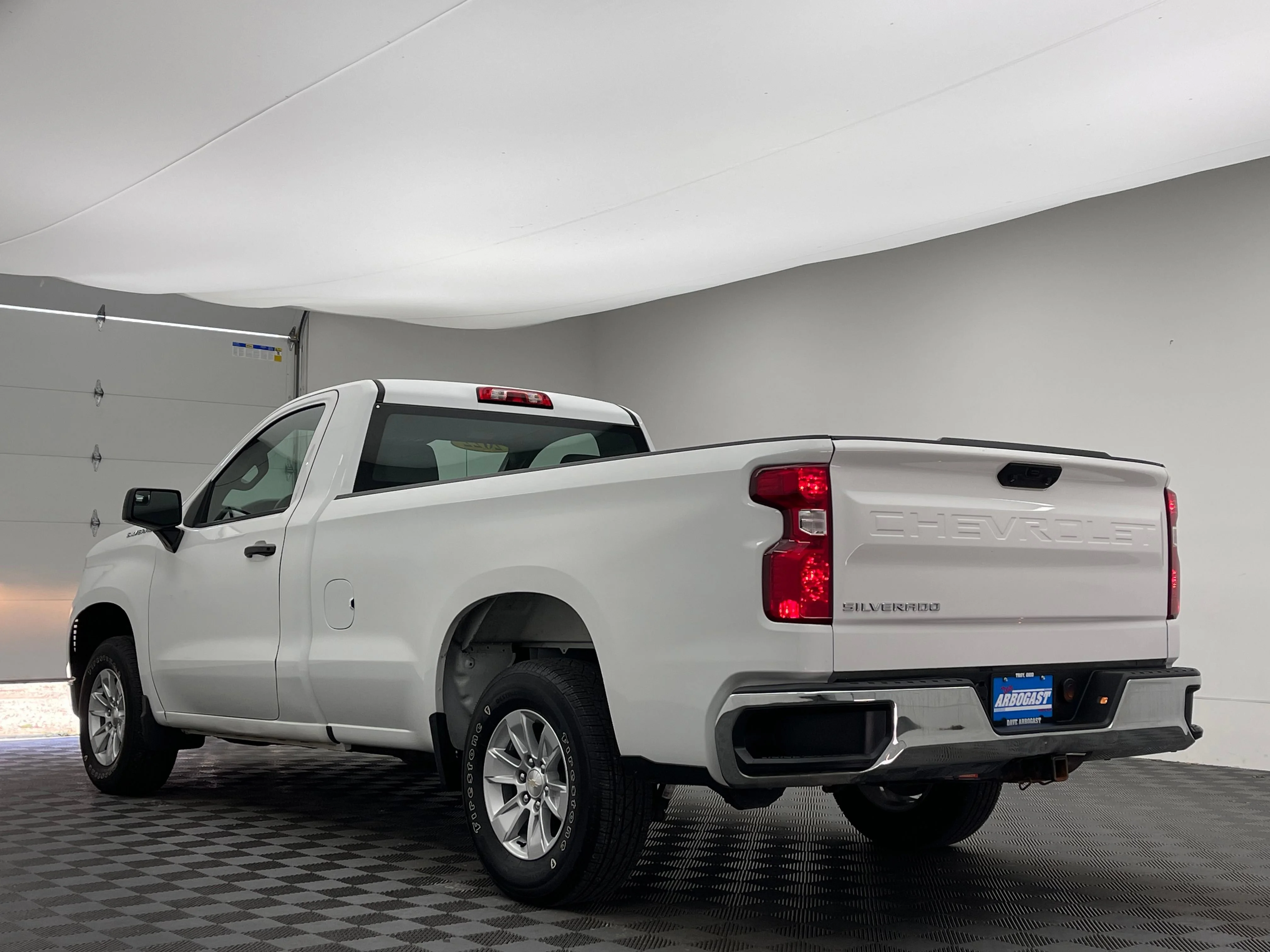 Used 2022 Summit White Chevrolet WT image 8