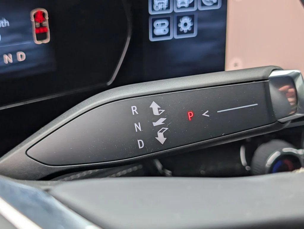 Used 2024 White Chevrolet LT image 20