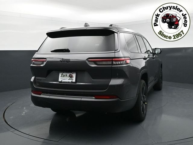 New 2026 Baltic Gray Metallic Clear-Coat Exterior Paint Jeep Limited image 5