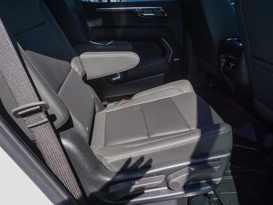 2027 Chevrolet Tahoe LT - Photo 13