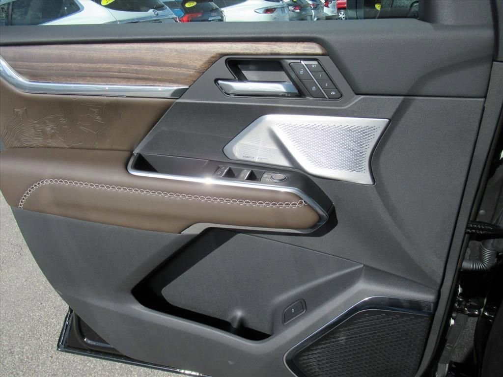 New 2026 Ebony Twilight Metallic GMC Denali Ultimate image 18